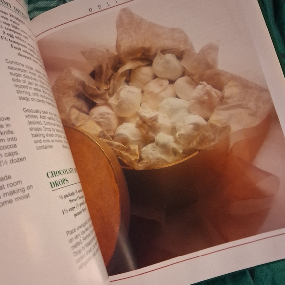 Vintage Treasury of Christmas cookbook.🎄🎁 - Picture 10 of 16